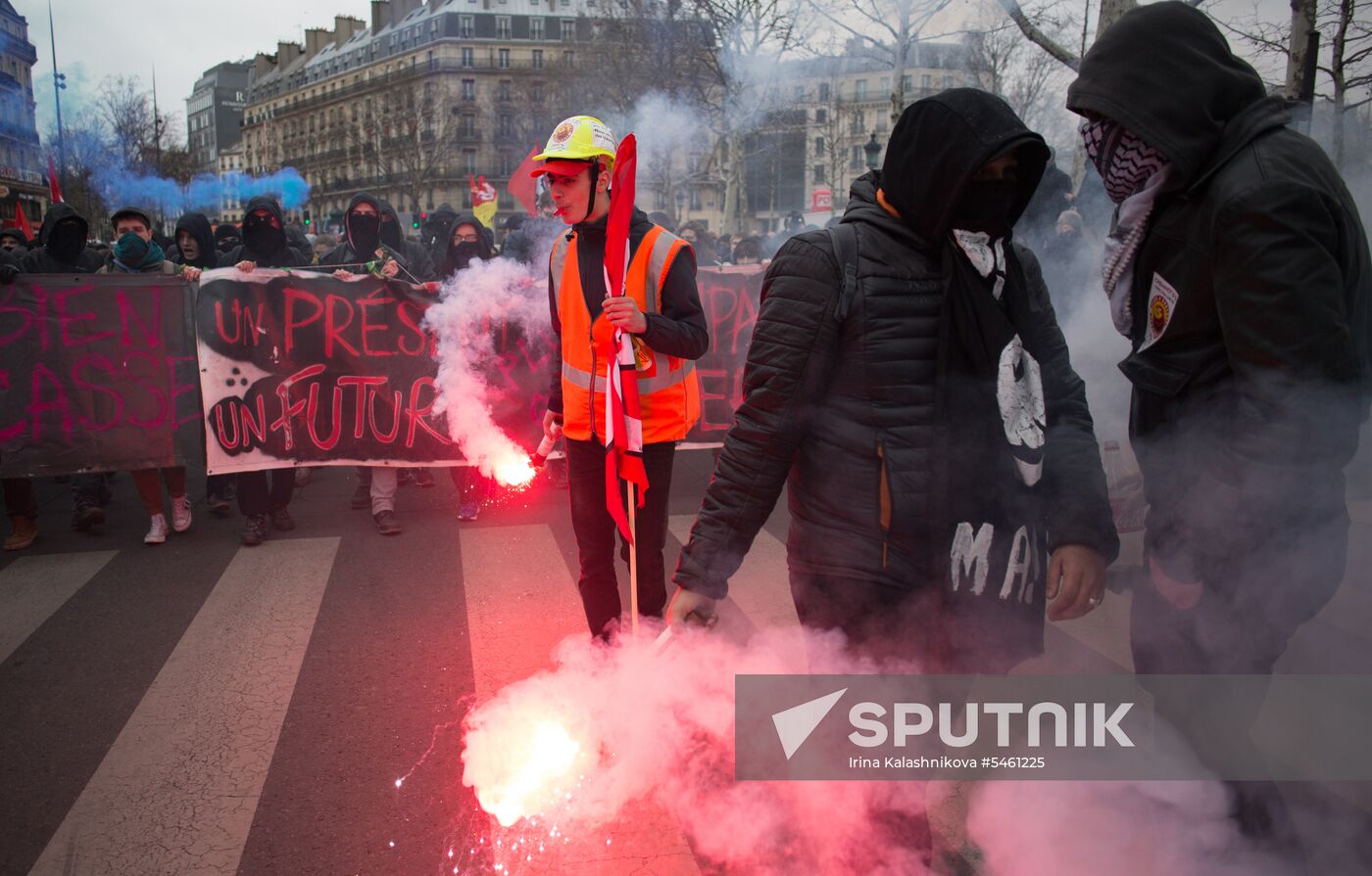 General strike of public employees in France
