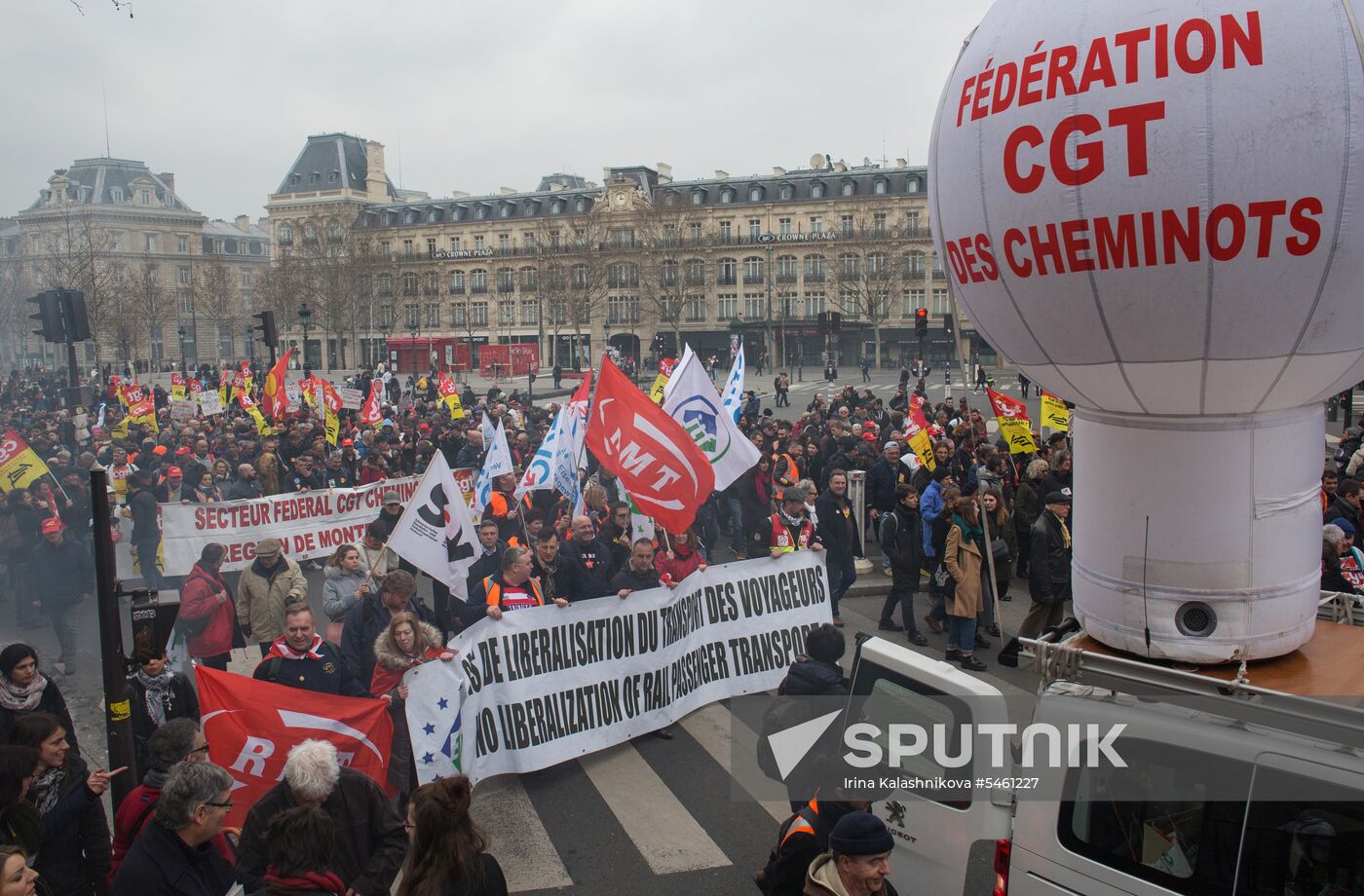 General strike of public employees in France