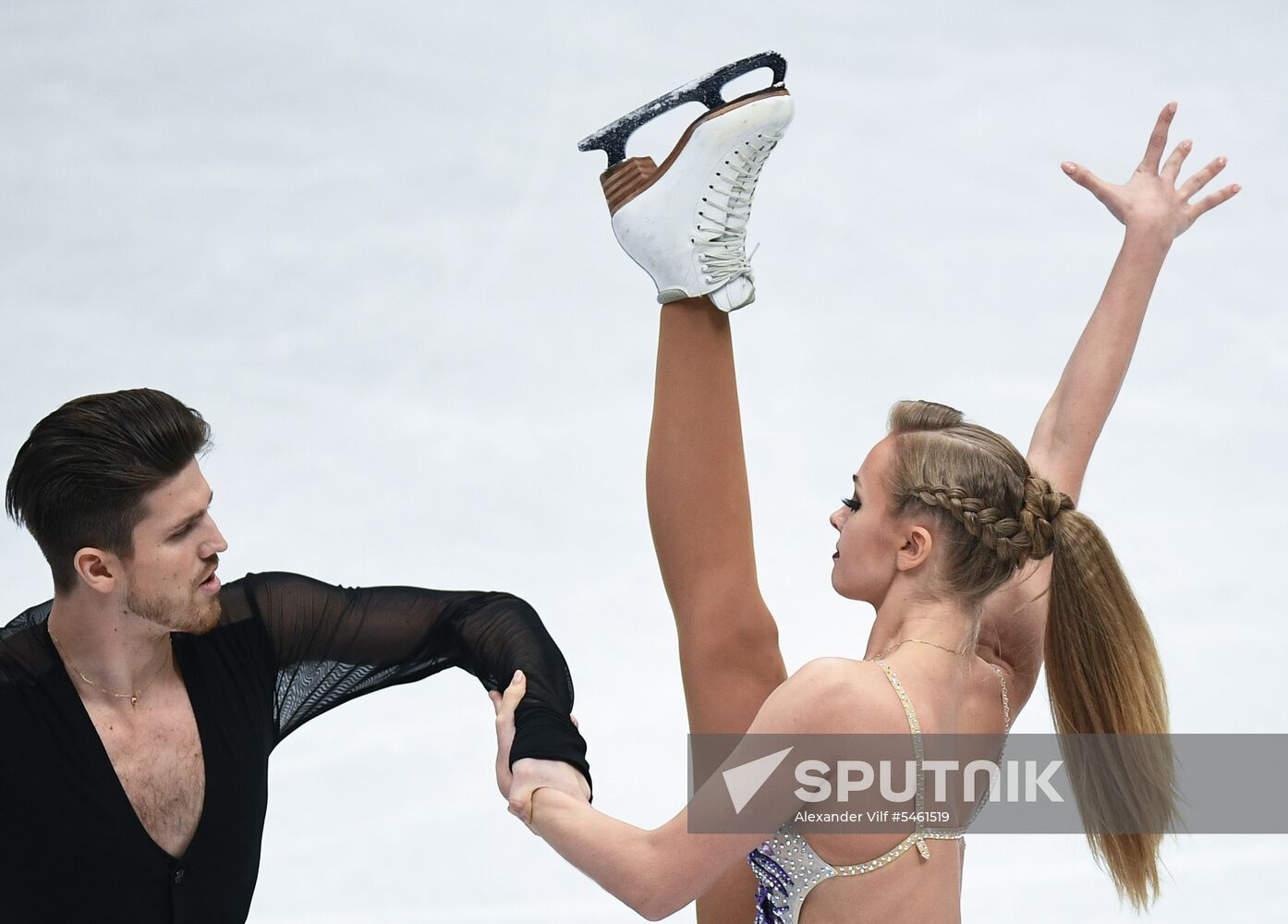 ISU Figure Skating Championships. Ice dance short program