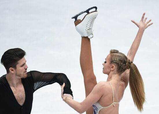 ISU Figure Skating Championships. Ice dance short program