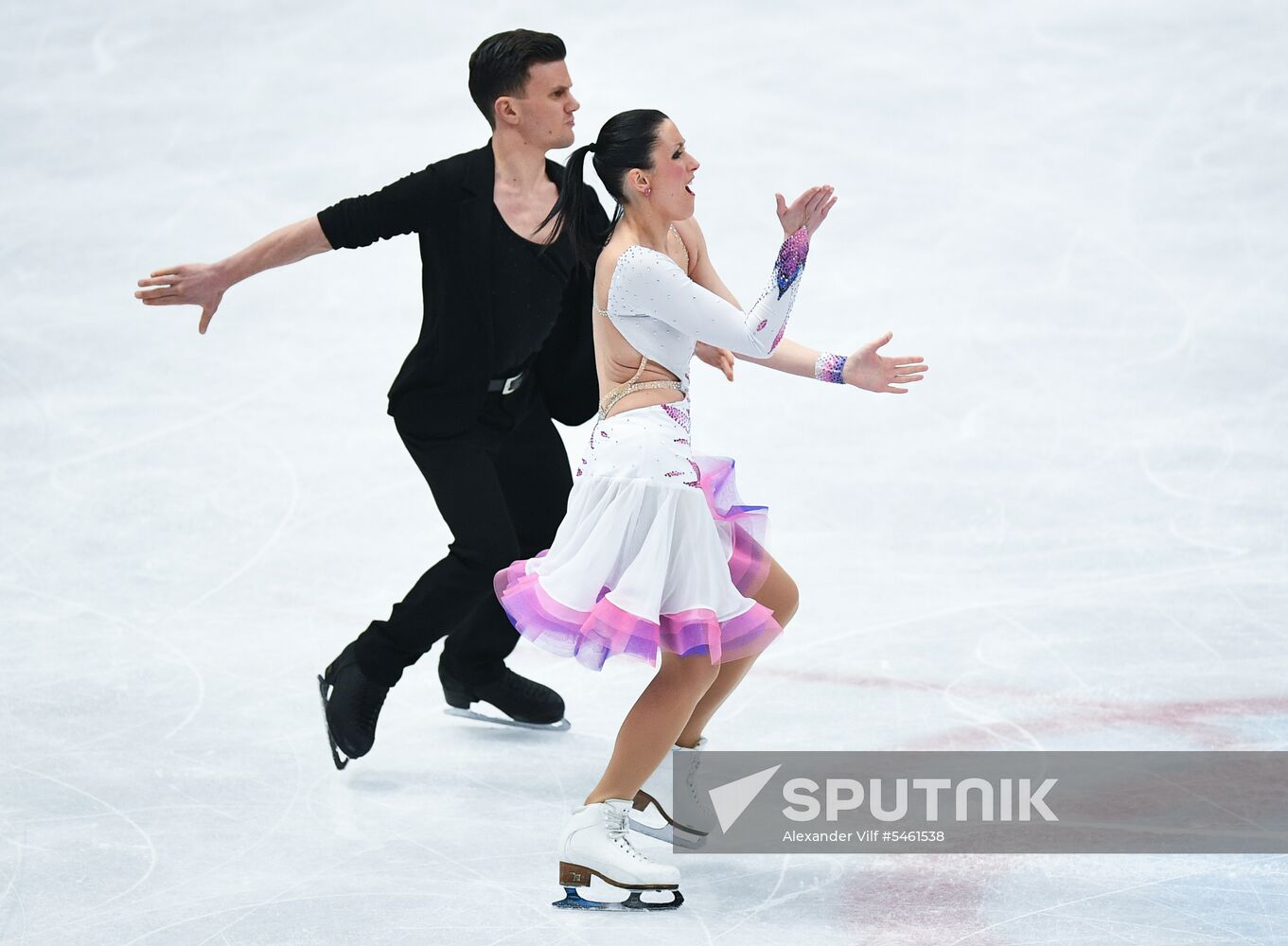 ISU Figure Skating Championships. Ice dance short program
