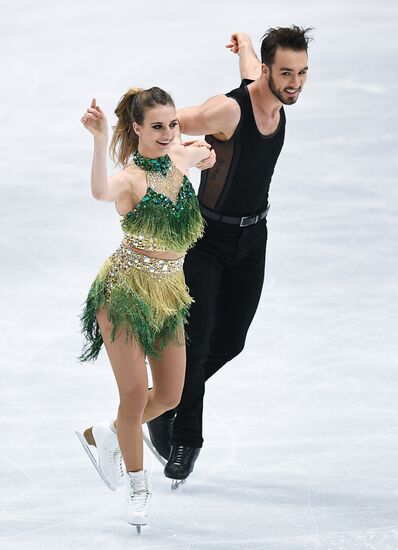 ISU Figure Skating Championships. Ice dance short program