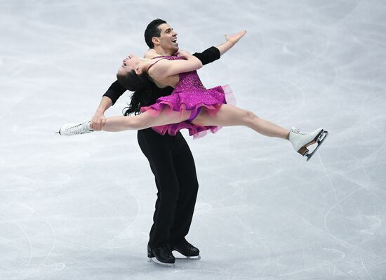 ISU Figure Skating Championships. Ice dance short program
