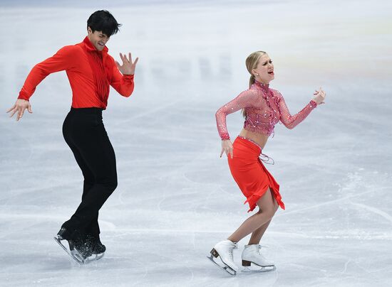 ISU Figure Skating Championships. Ice dance short program