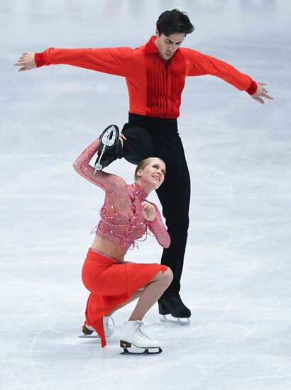 ISU Figure Skating Championships. Ice dance short program