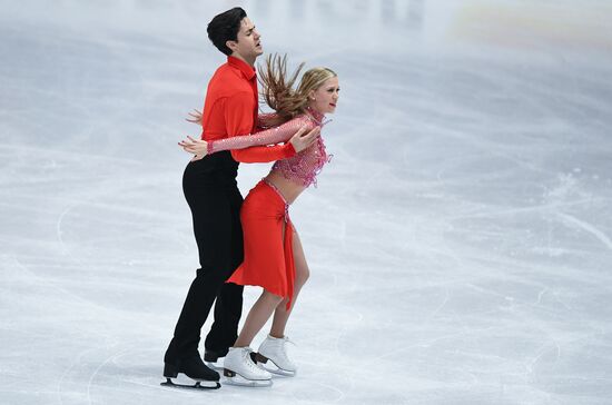 ISU Figure Skating Championships. Ice dance short program