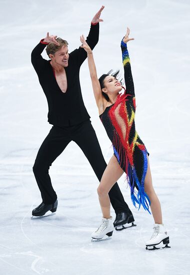 ISU Figure Skating Championships. Ice dance short program