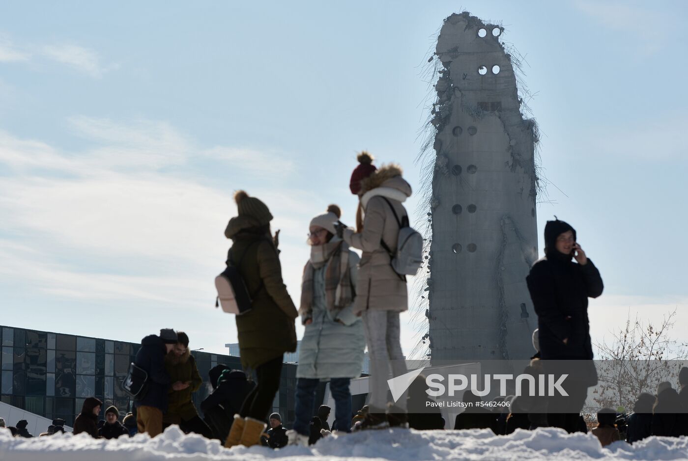 Unfinished TV tower demolished in Yekaterinburg