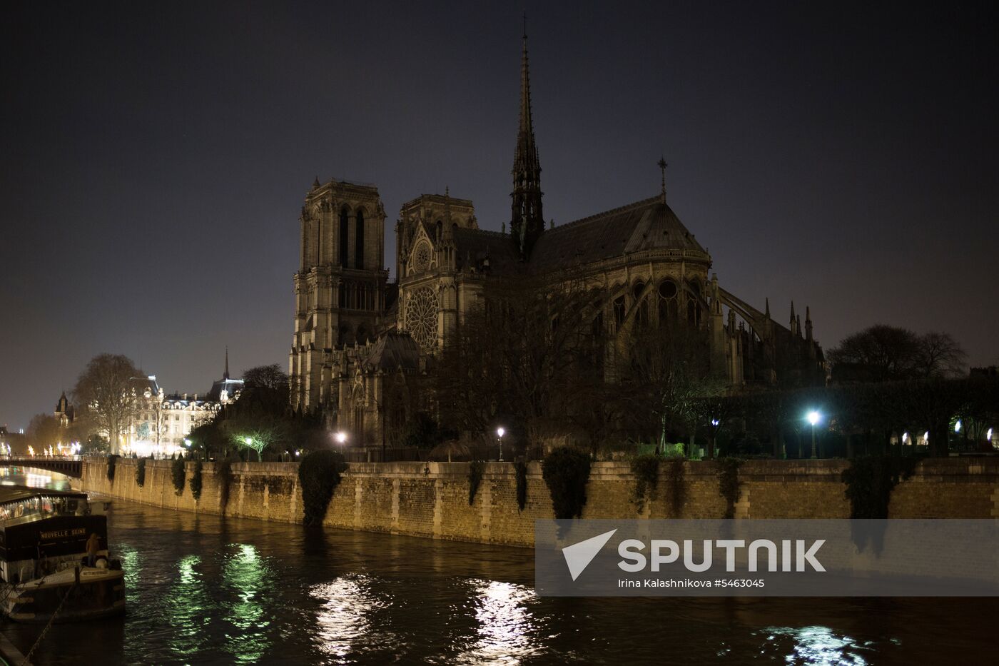 Earth Hour 2018 abroad