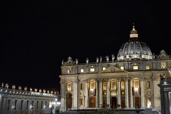 Earth Hour 2018 abroad