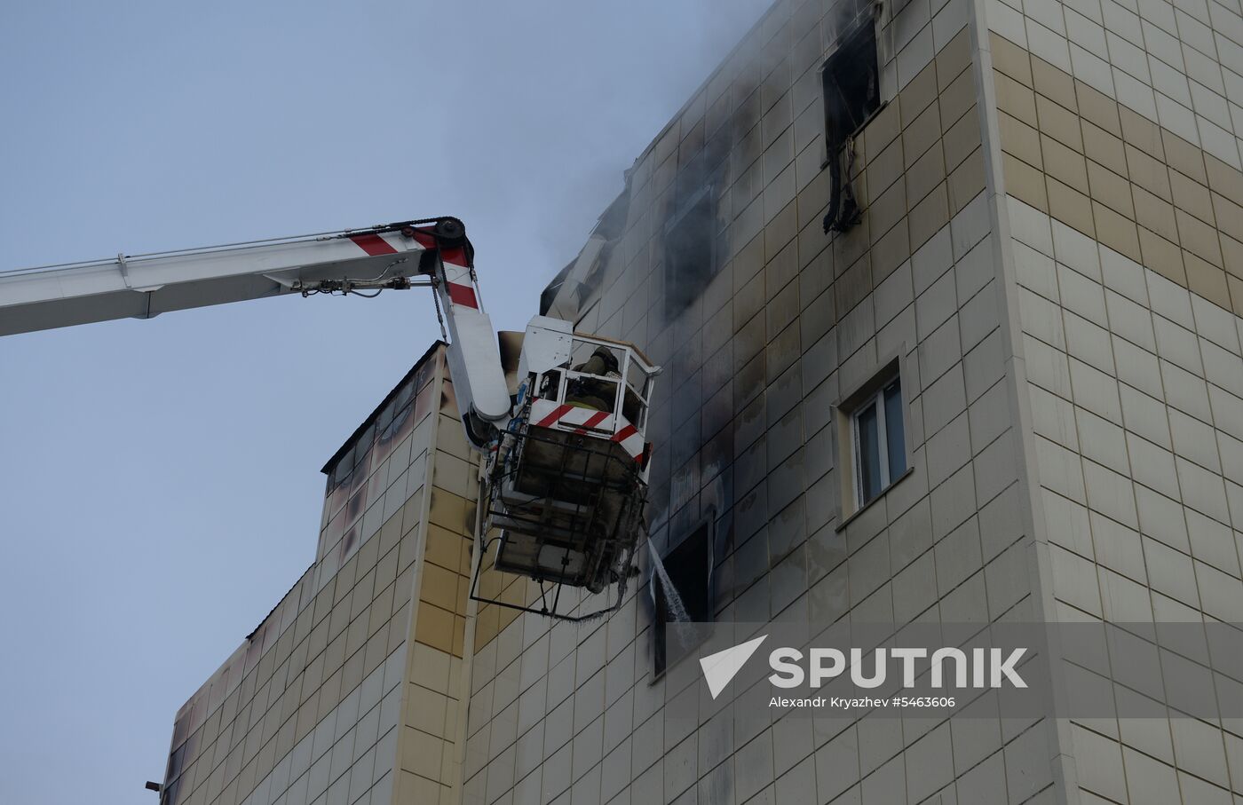 Fire at Zimnyaya Vishnya shopping mall in Kemerovo