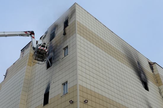 Fire at Zimnyaya Vishnya shopping mall in Kemerovo