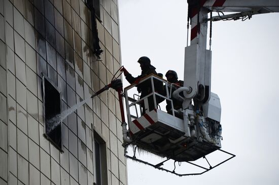 Fire at Zimnyaya Vishnya shopping mall in Kemerovo