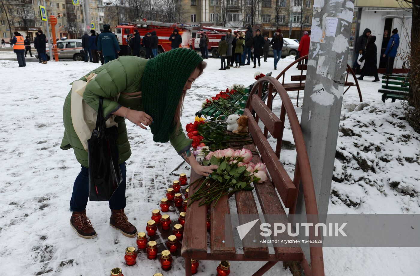 Flowers in memory of Zimnyaya Vishnya shopping mall victims