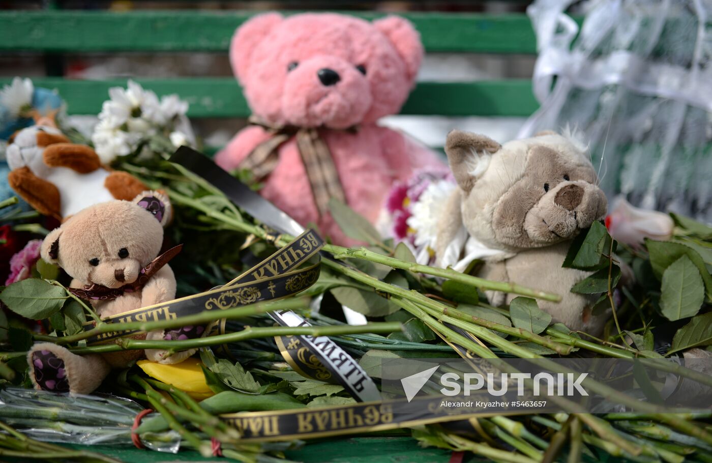 Flowers in memory of Zimnyaya Vishnya shopping mall victims