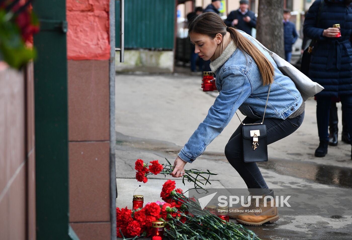 Flowers in memory of Zimnyaya Vishnya shopping mall victims