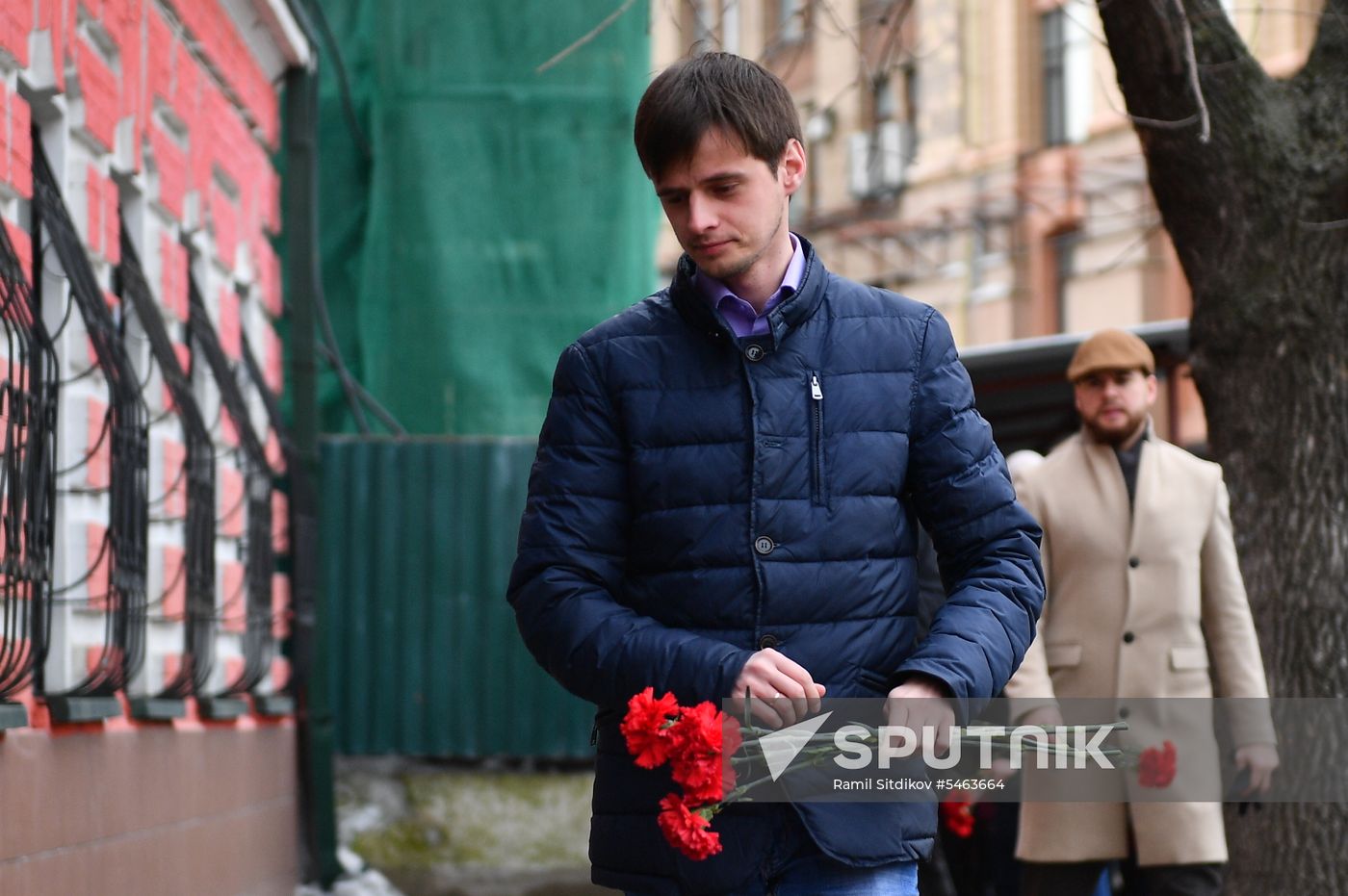 Flowers in memory of Zimnyaya Vishnya shopping mall victims