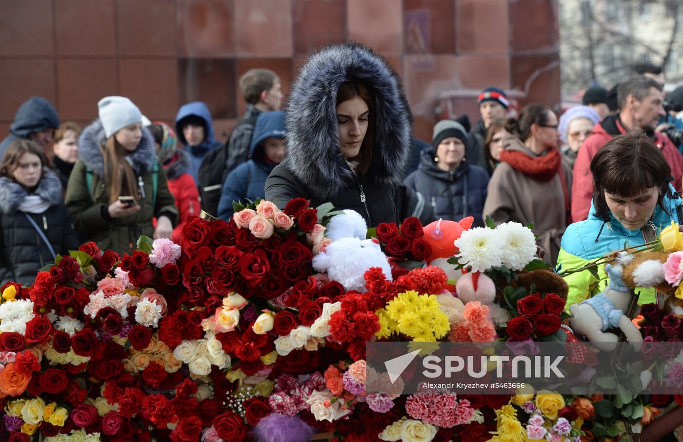 Flowers in memory of Zimnyaya Vishnya shopping mall victims