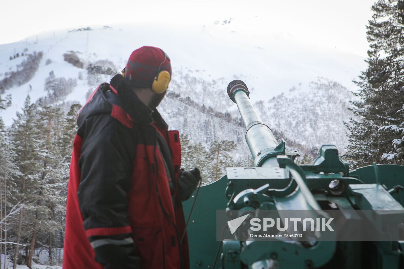 Mount Elbrus avalanche control unit