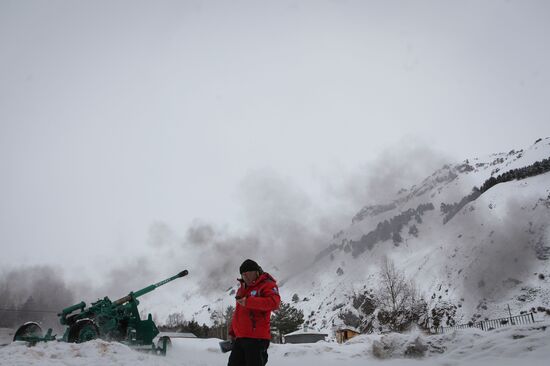 Mount Elbrus avalanche control unit