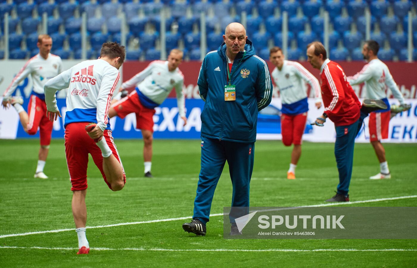 Football. Russian national team holds training session