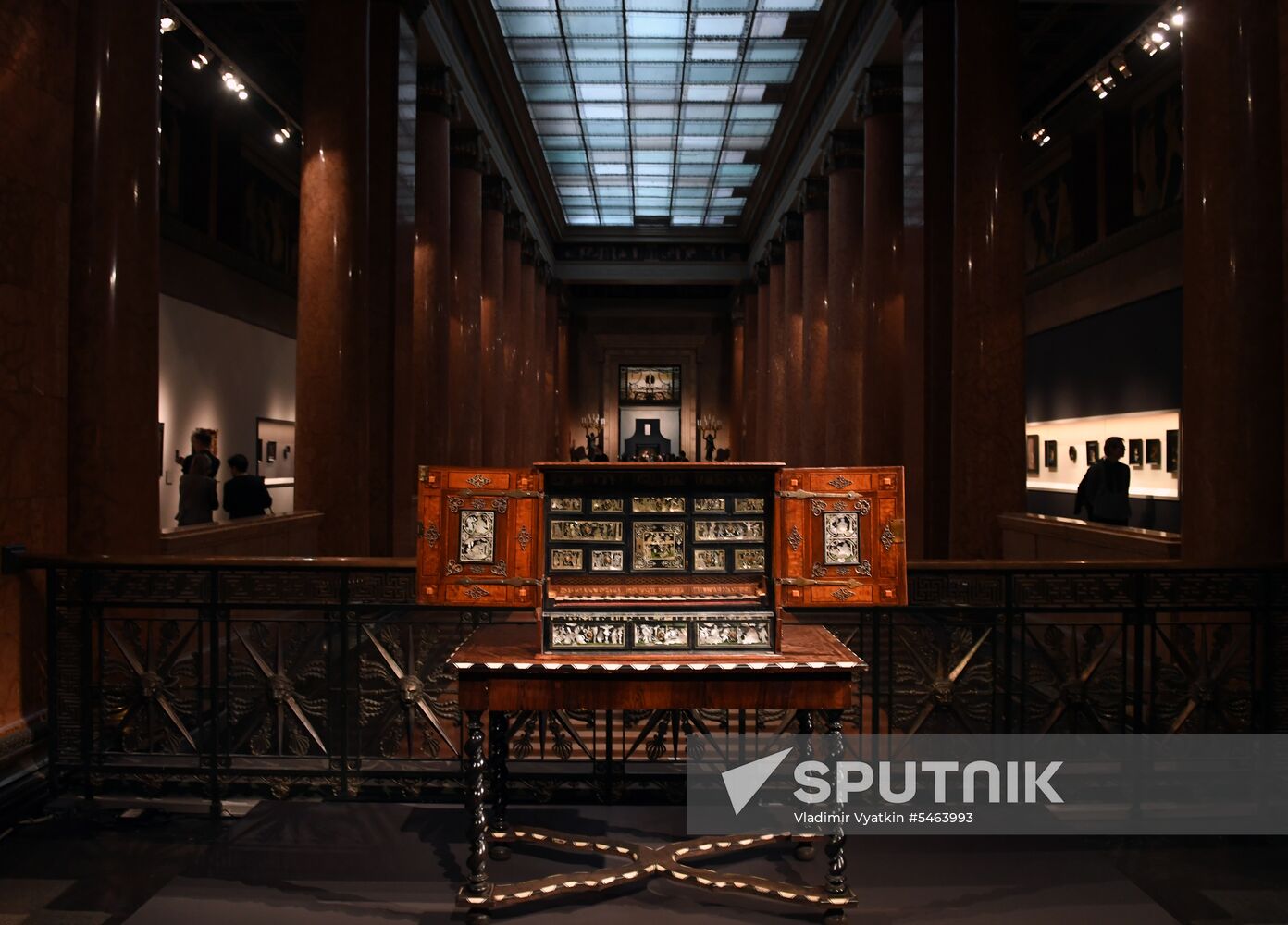 Exhibition "The age of Rembrandt and Vermeer: Masterpieces of the Leiden Collection"