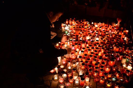 Flowers in memory of Zimnyaya Vishnya shopping mall victims