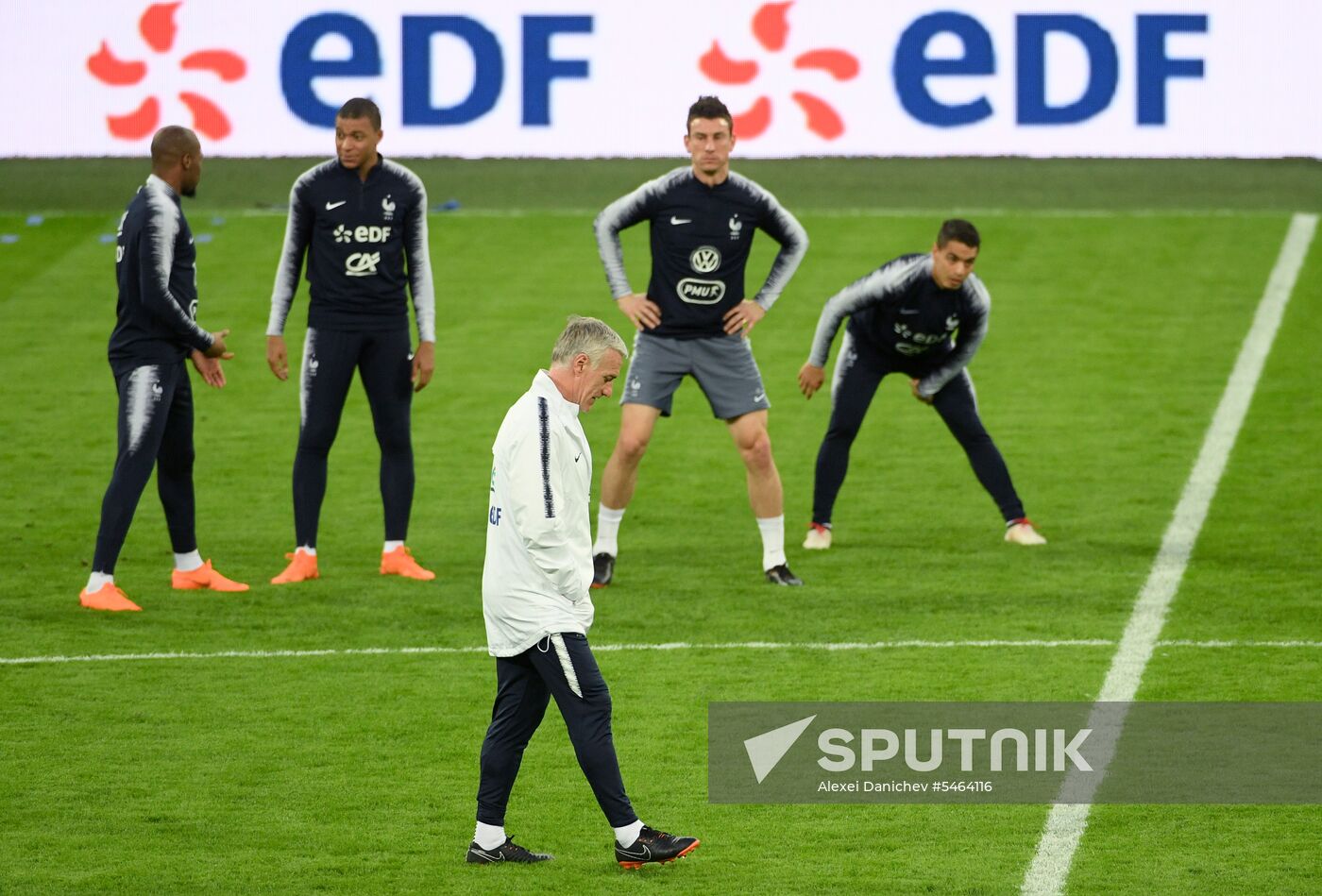 Football. French national team holds training session