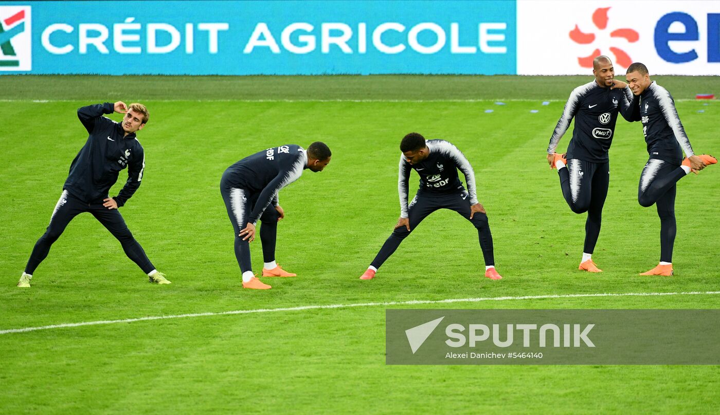 Football. French national team holds training session