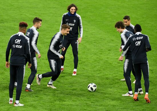 Football. French national team holds training session