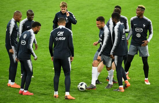 Football. French national team holds training session