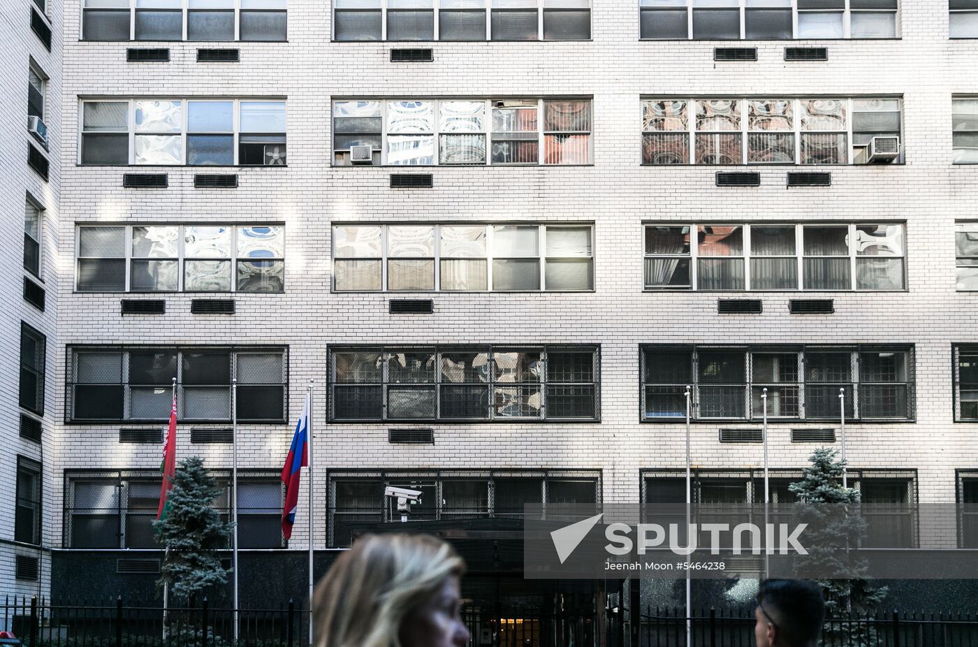 US to expel Russian diplomats