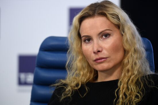 News conference with Russian Figure Skating Federation