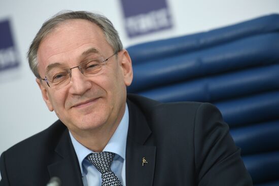 News conference with Russian Figure Skating Federation