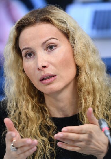 News conference with Russian Figure Skating Federation