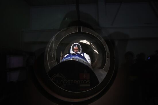 Vacuum chamber testing of spacesuit