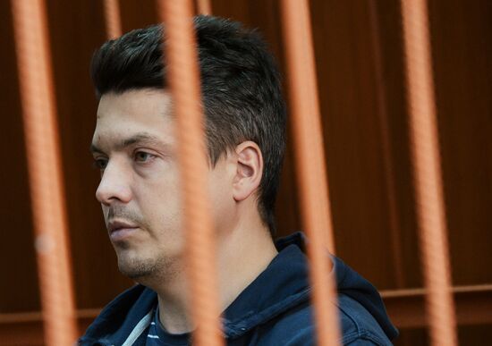 Court hearing on Zimnyaya Vishnya shopping mall in Kemerovo