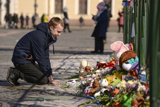 Events in memory of those killed in Zimnyaya Vishnya shopping mall fire