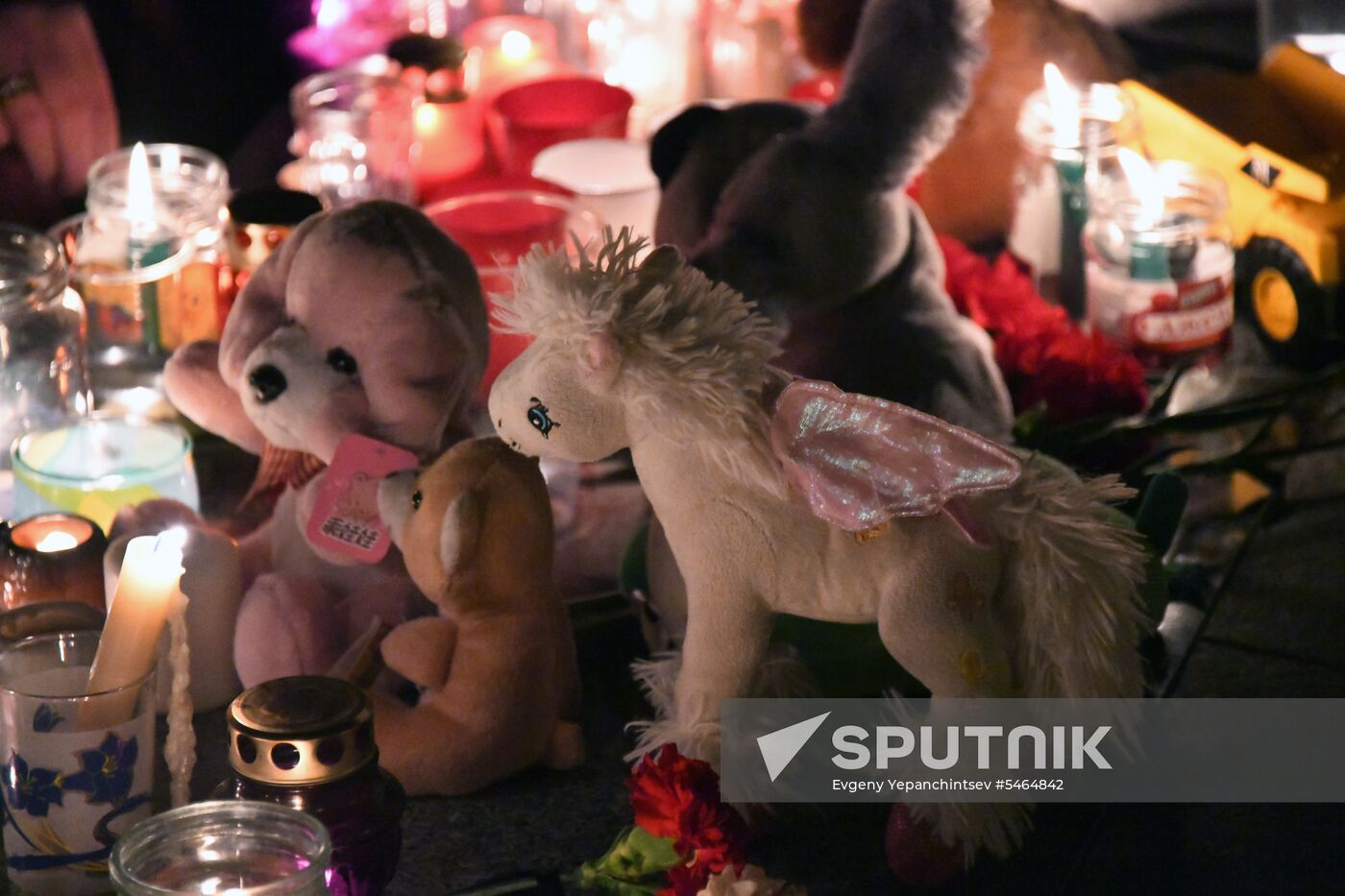 Events in memory of those killed in Zimnyaya Vishnya shopping mall fire