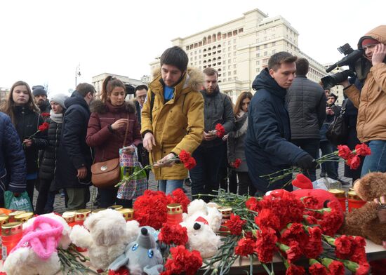 Events in memory of those killed in Zimnyaya Vishnya shopping mall fire