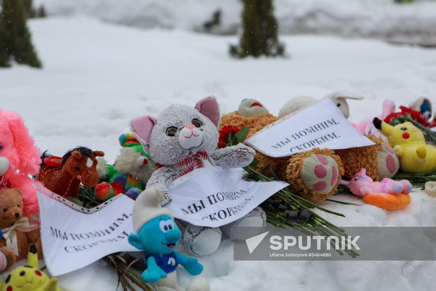 Events in memory of those killed in Zimnyaya Vishnya shopping mall fire