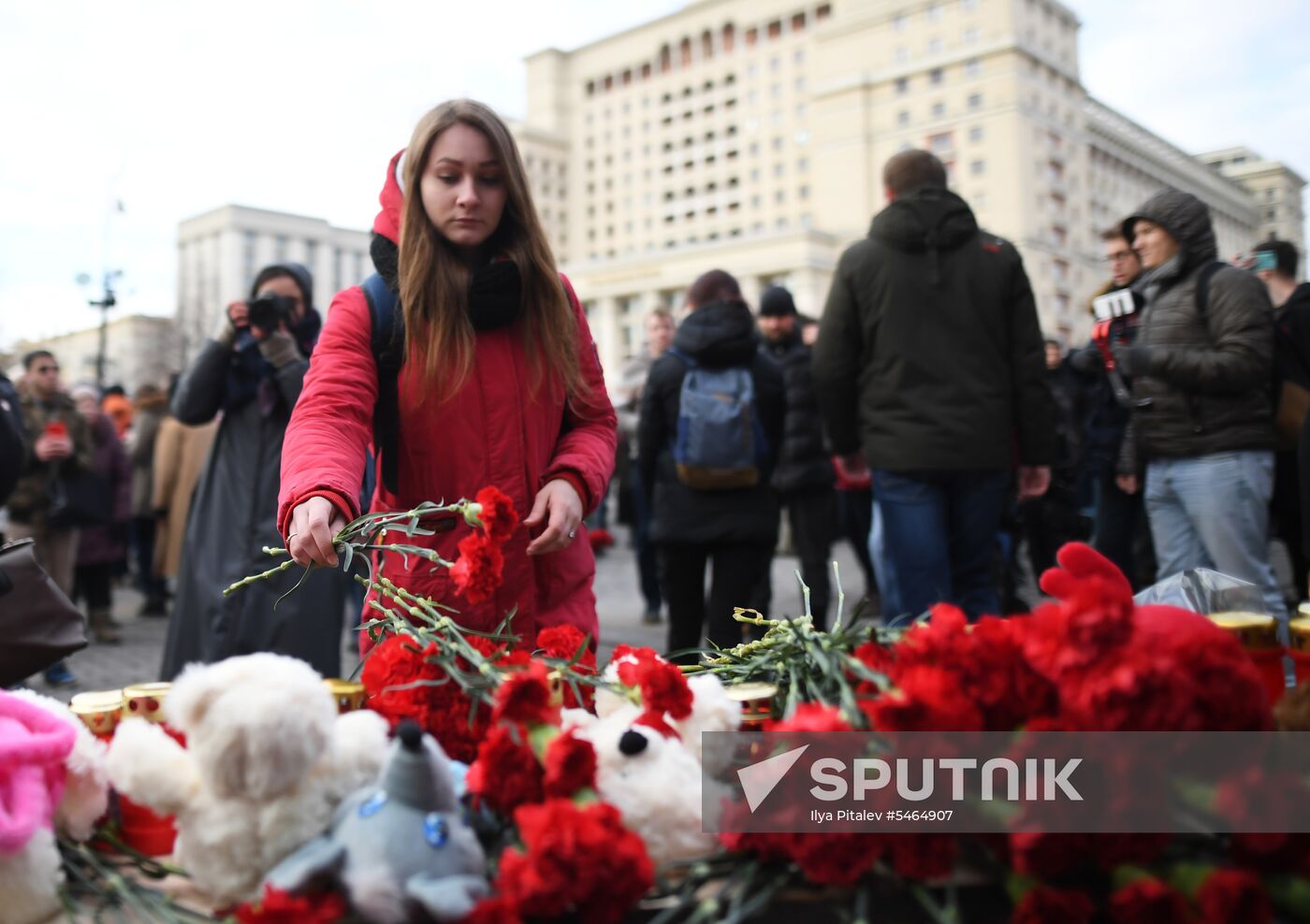 Events in memory of those killed in Zimnyaya Vishnya shopping mall fire