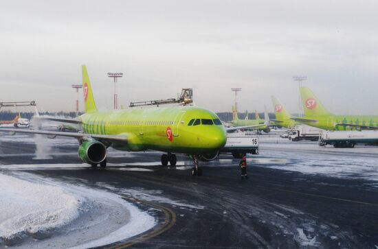 S7 Airlines plane
