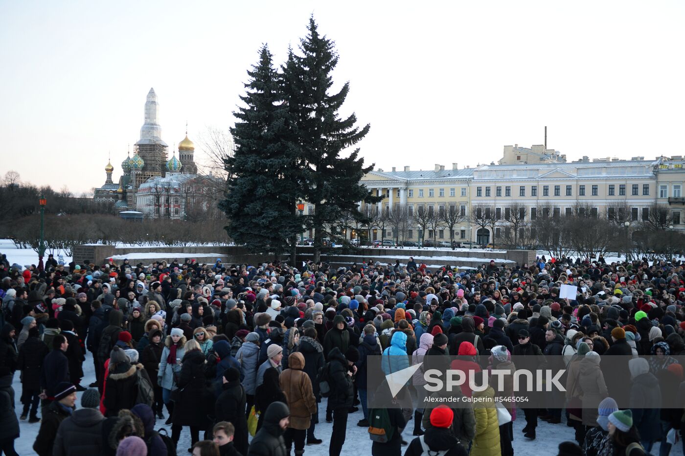 Events in memory of those killed in Zimnyaya Vishnya shopping mall fire