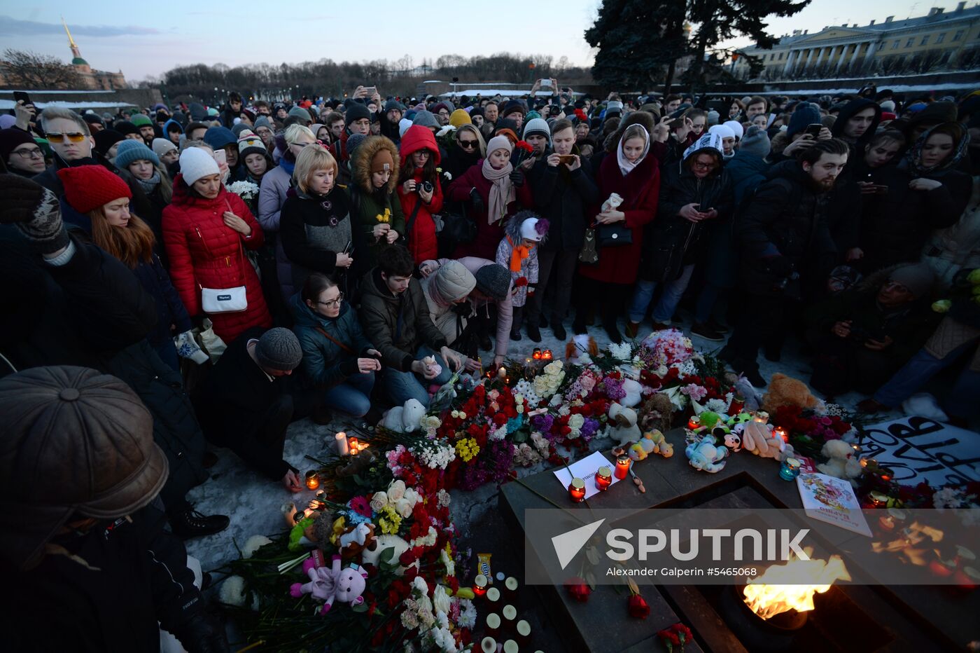 Events in memory of those killed in Zimnyaya Vishnya shopping mall fire