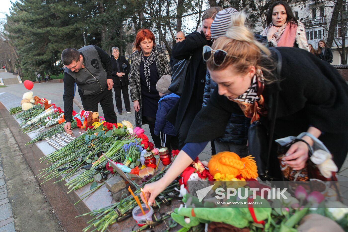 Events in memory of those killed in Zimnyaya Vishnya shopping mall fire