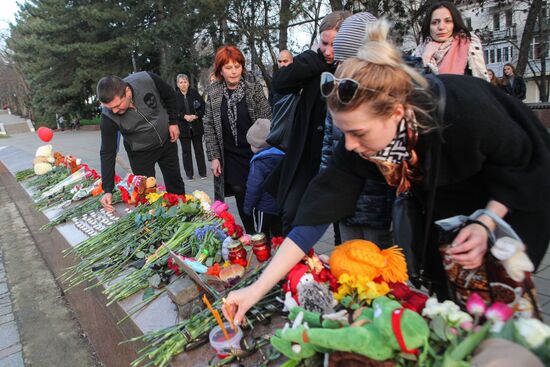 Events in memory of those killed in Zimnyaya Vishnya shopping mall fire
