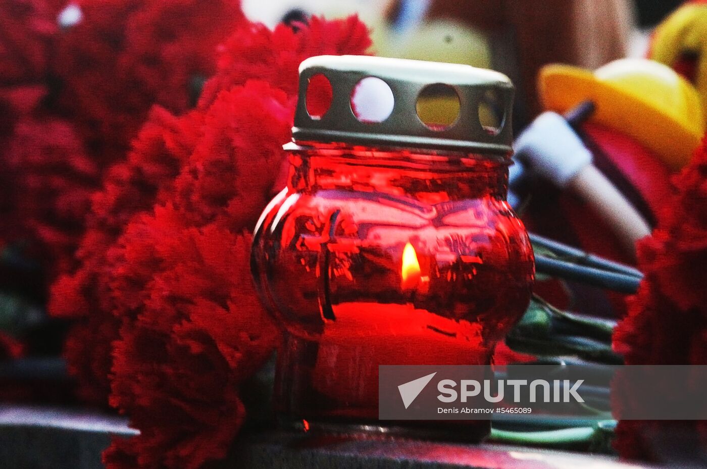 Events in memory of those killed in Zimnyaya Vishnya shopping mall fire
