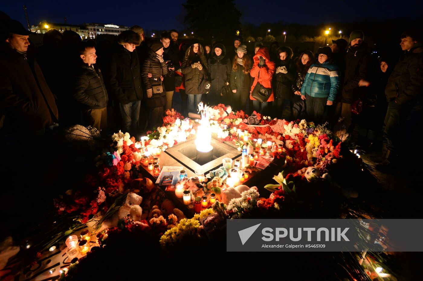 Events in memory of those killed in Zimnyaya Vishnya shopping mall fire