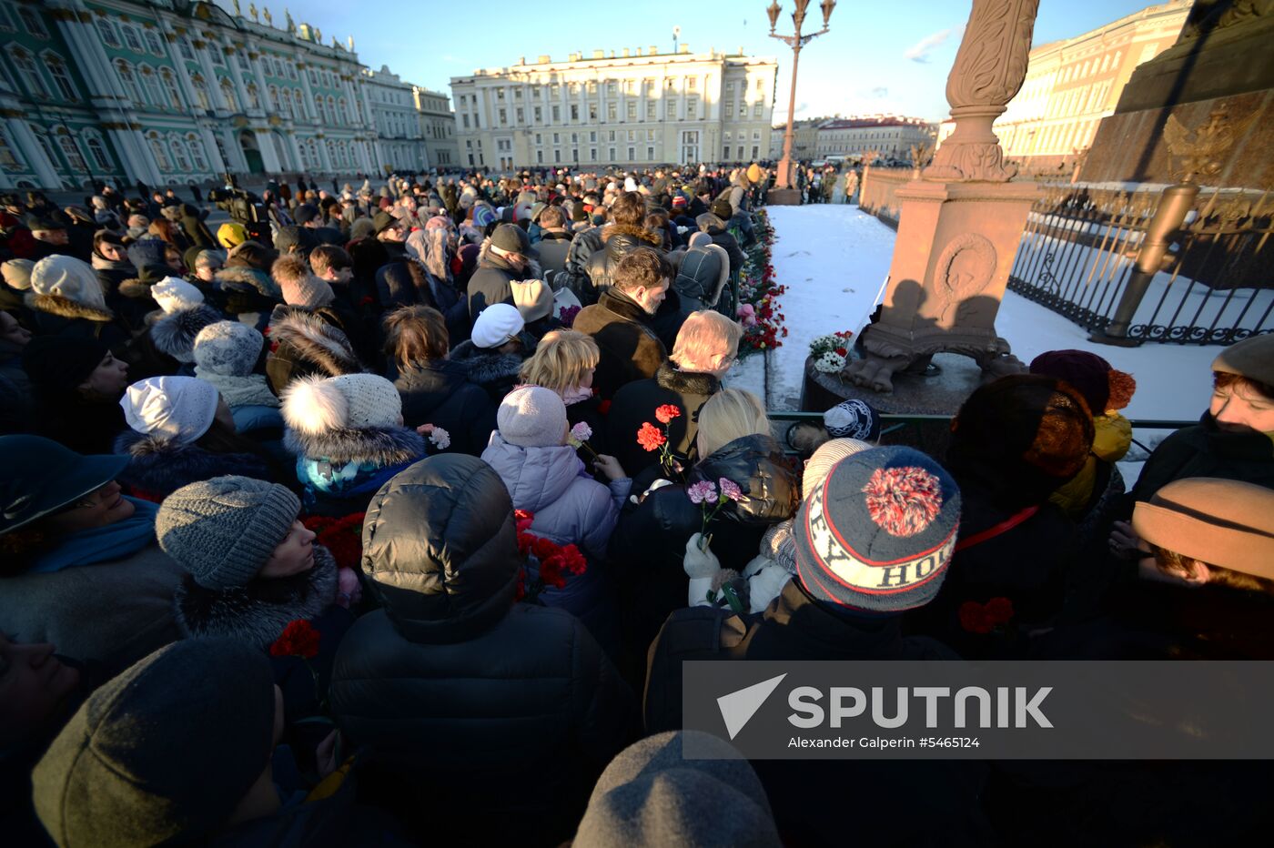 Events in memory of those killed in Zimnyaya Vishnya shopping mall fire